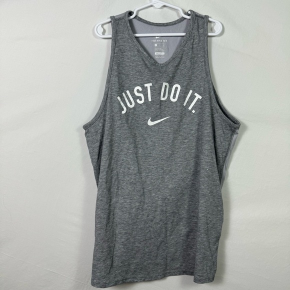 Nike Dri-FIT Athletic Gray Tee Women’s Size S - Picture 1 of 6